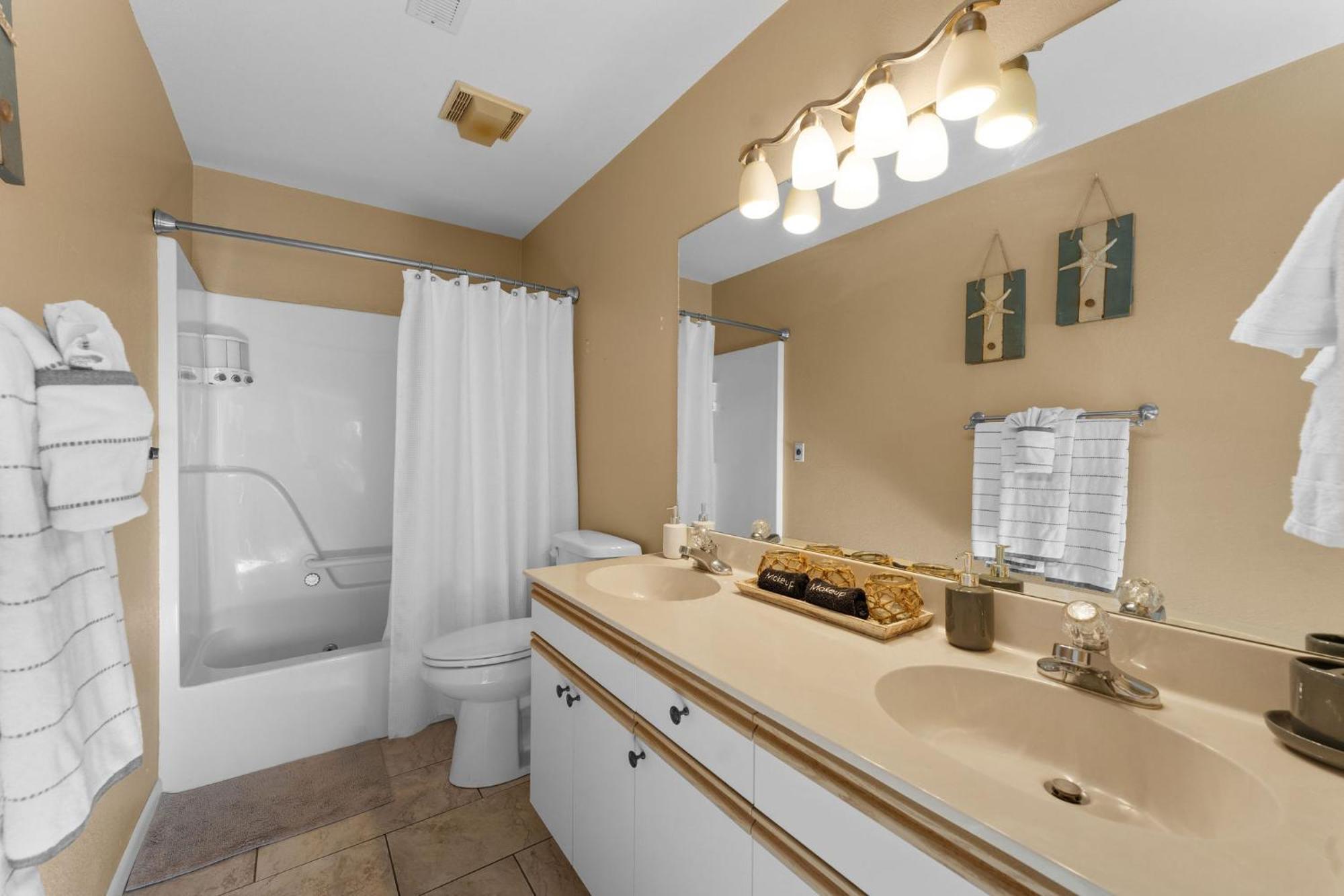 Point Lookout Cozy Top Floor 2Br Condo With View And Amenities!! מראה חיצוני תמונה