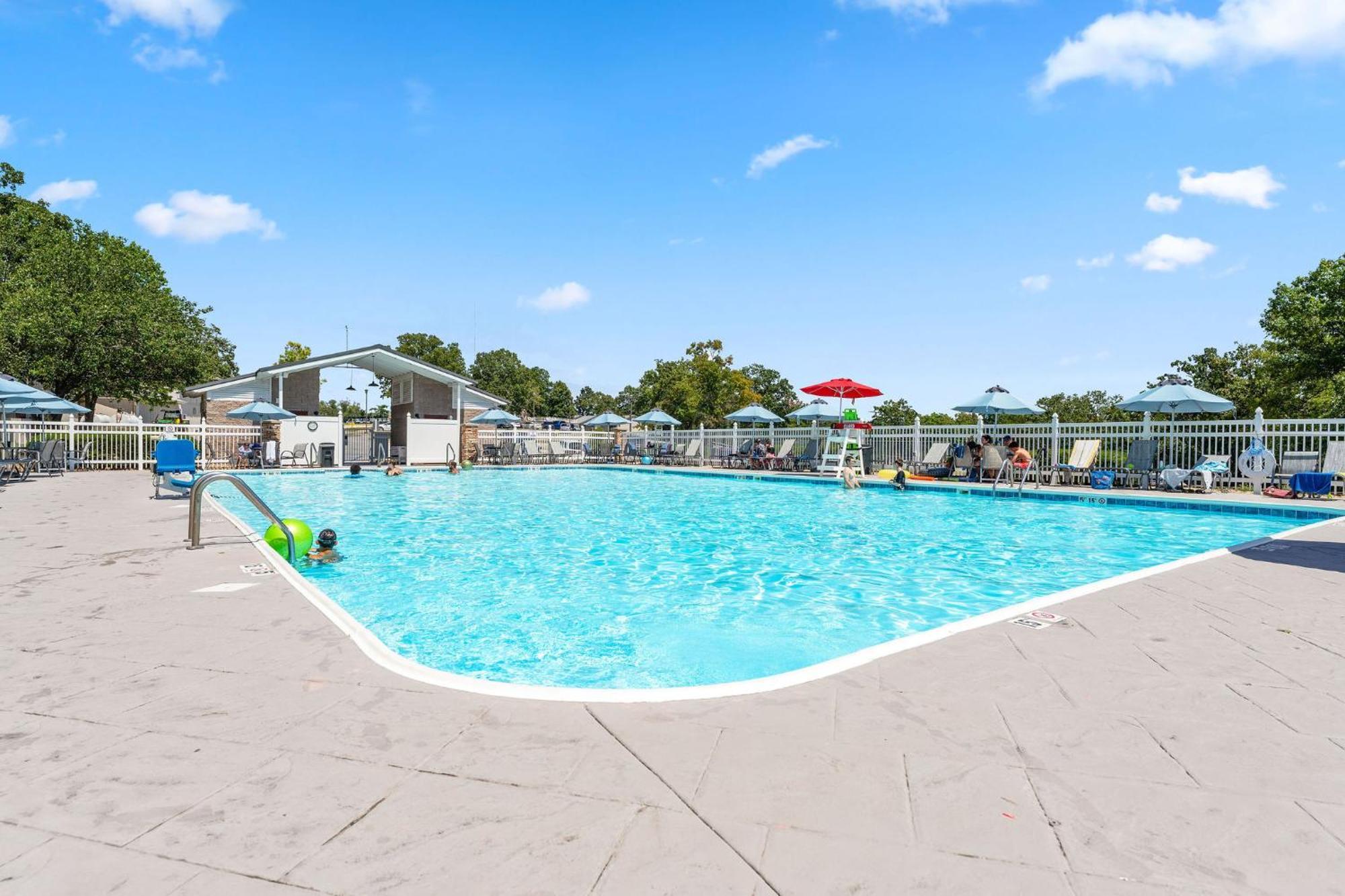 Point Lookout Cozy Top Floor 2Br Condo With View And Amenities!! מראה חיצוני תמונה