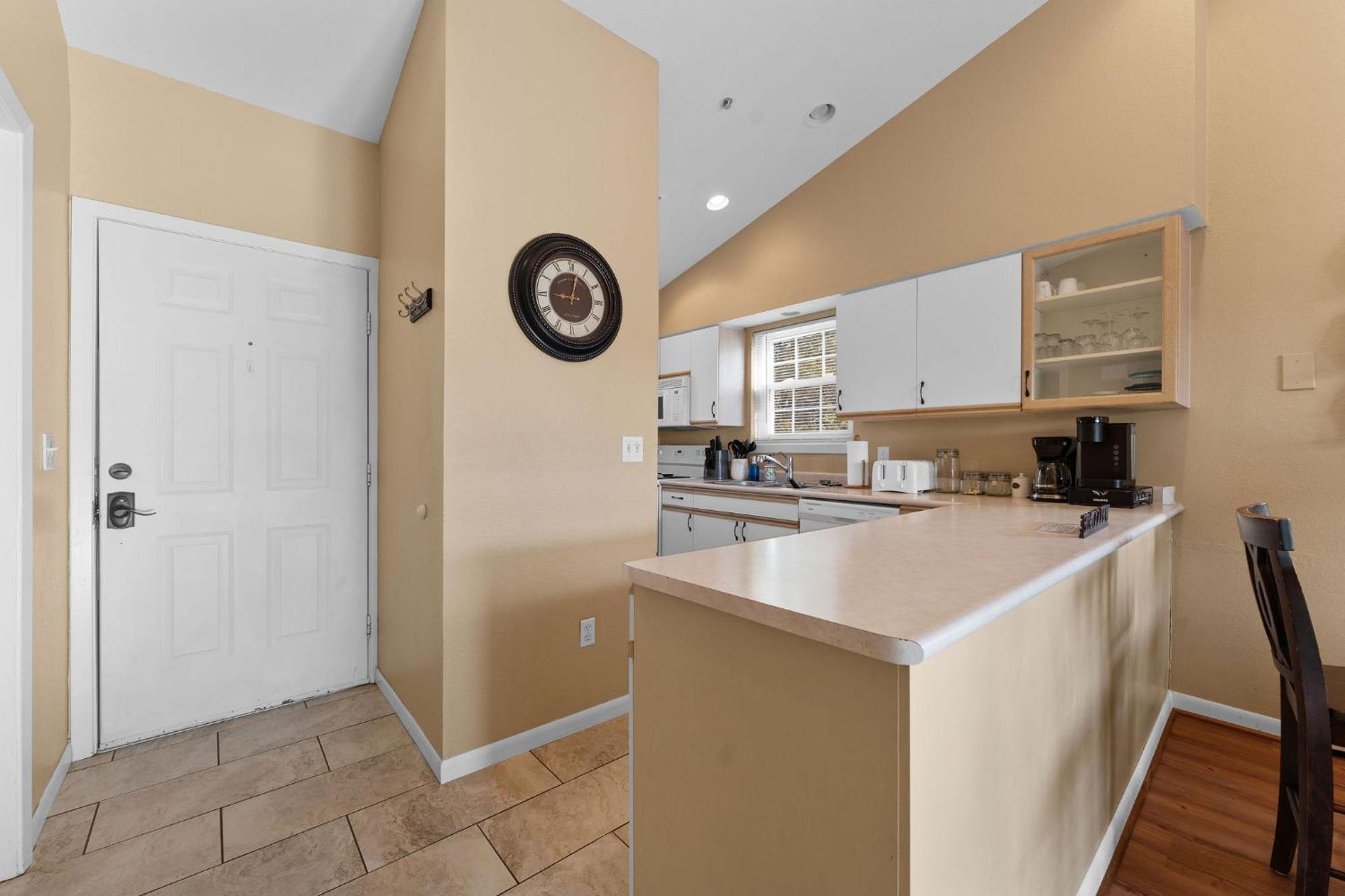 Point Lookout Cozy Top Floor 2Br Condo With View And Amenities!! מראה חיצוני תמונה
