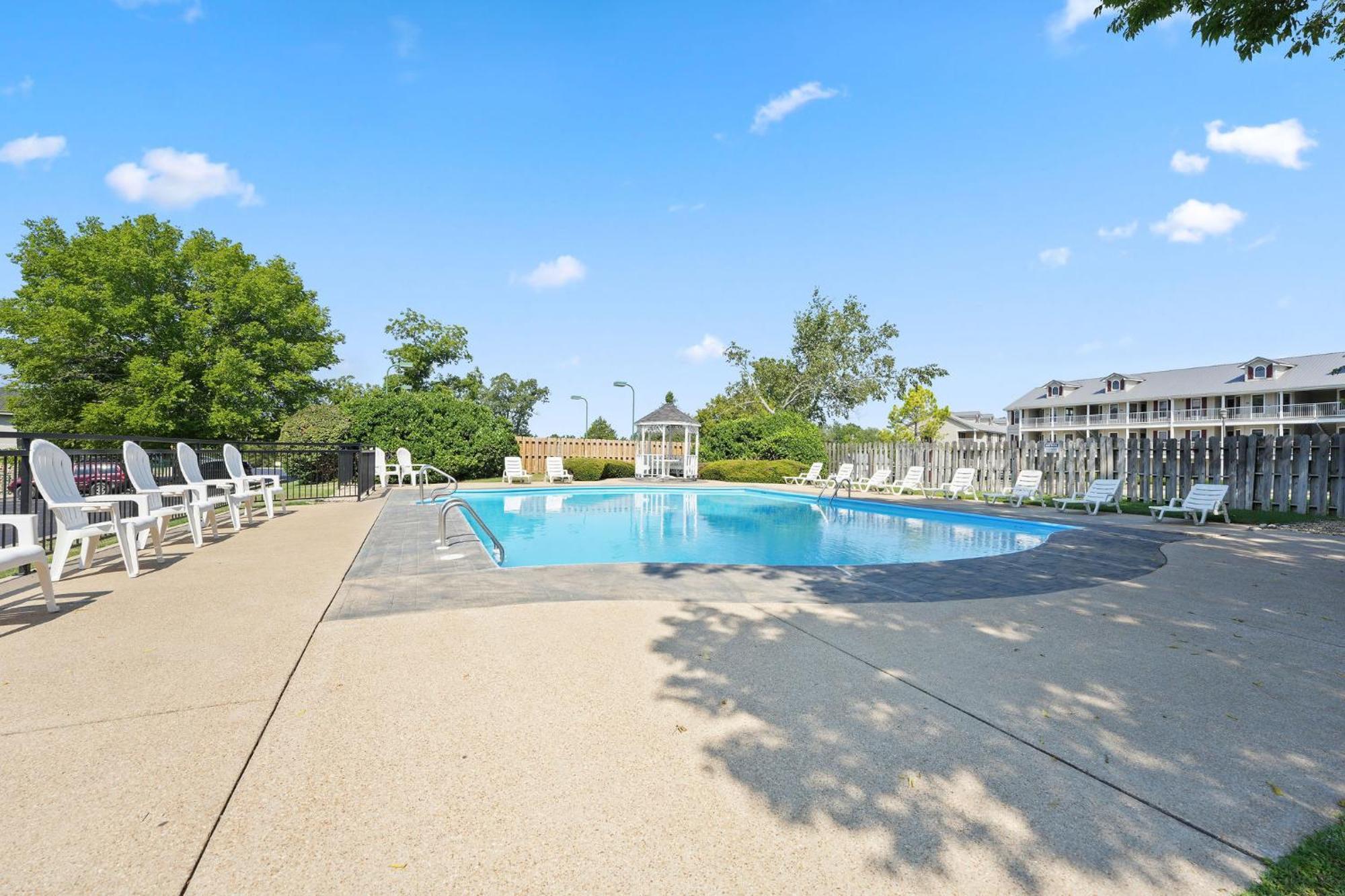 Point Lookout Cozy Top Floor 2Br Condo With View And Amenities!! מראה חיצוני תמונה